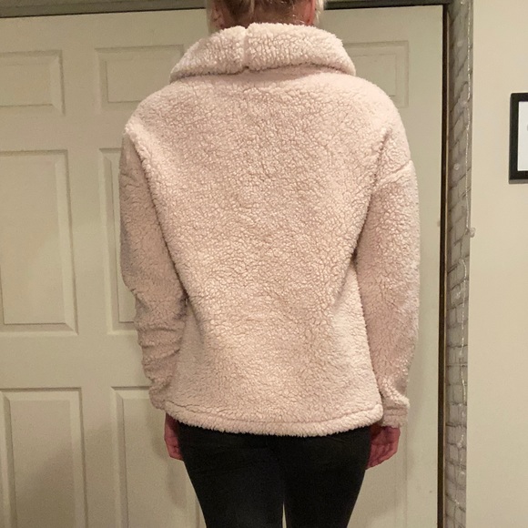 Pink fuzzy pullover sweatshirt - Picture 2 of 3